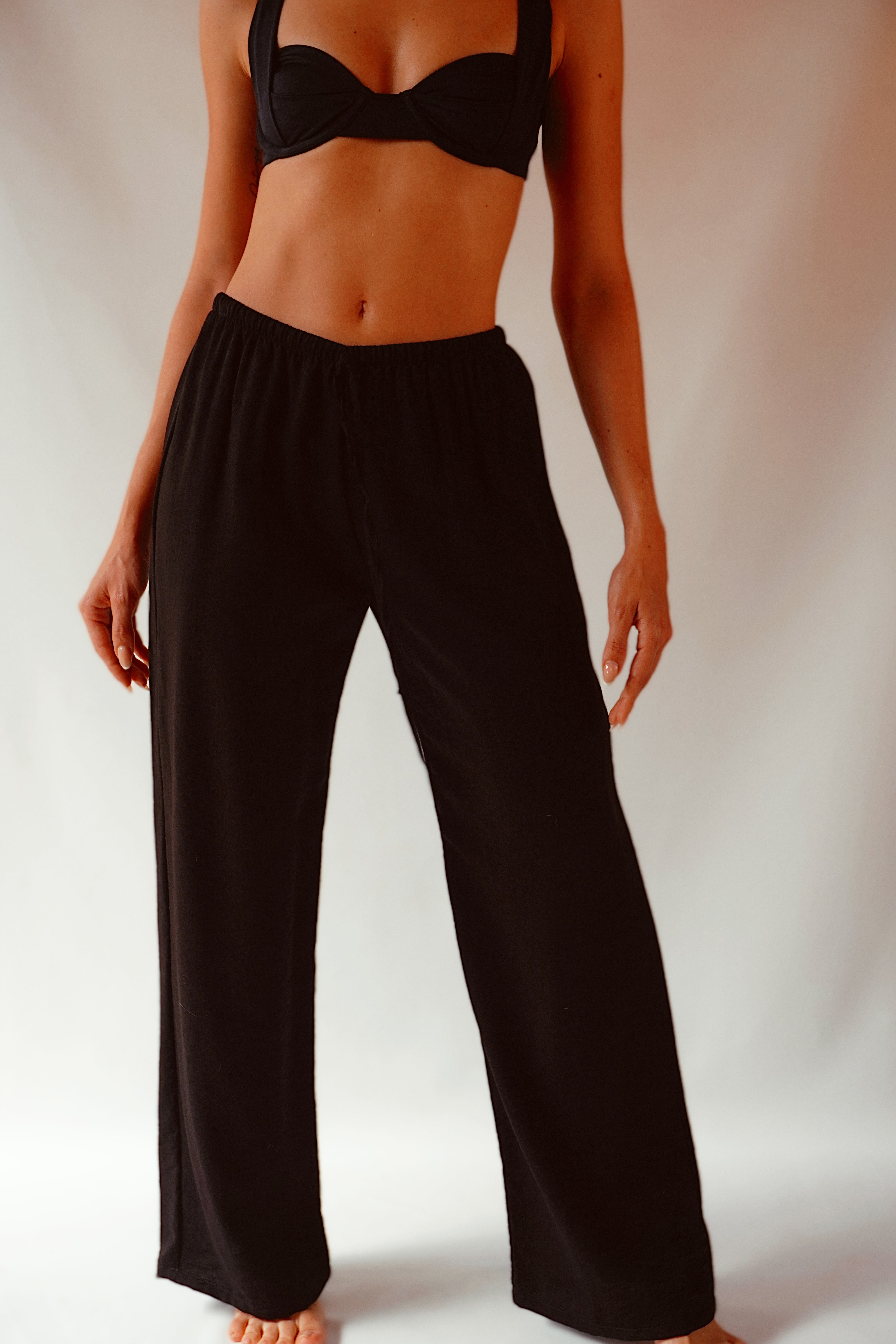 Pantalón Macarena negro